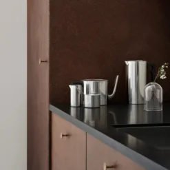 Arne Jacobsen tekanna 1,25 L stål
