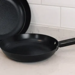Aska gjutjärnspanna 24 cm svart