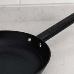 Aska gjutjärnspanna 24 cm svart