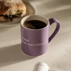Astrid Lindgren Mugg Lila Jag är en vacker