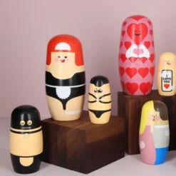 Babushka Sexy Expressions träfigur 3-pack körsbärsträ