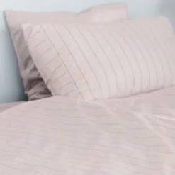 Bedding Collection påslakanset 140x220 cm + 63x60 cm powder rose stripes