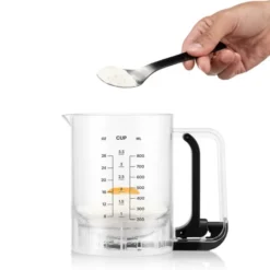 Bistro manuell pannkaksmixer 0,8 ?L svart