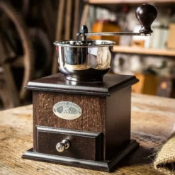 Bresil manuell kaffekvarn 21 cm valnötsfärgad bok