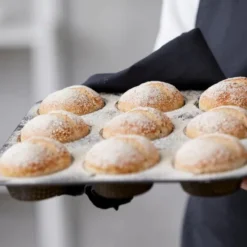 Bullform för 9 bullar stål