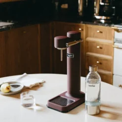 Carbonator 3 Kolsyremaskin Burgundy