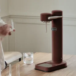 Carbonator 3 Kolsyremaskin Burgundy
