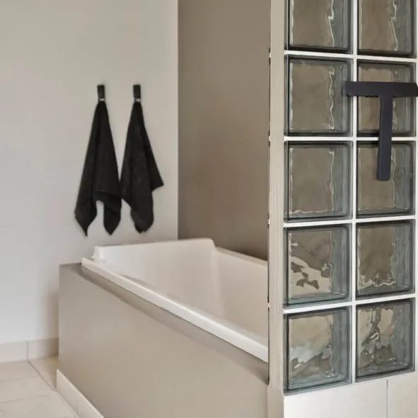 Classic handduk 50x70 cm svart