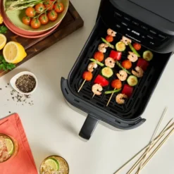 Compact Max airfryer AFS8OBLE 7,6 L 2000 W svart