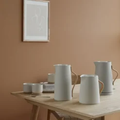 Danish Modern Emma Termoskanna Kaffe 1,2 L Soft Sand