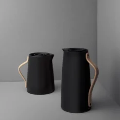 Danish Modern Emma Termoskanna Te 1 L Svart matt