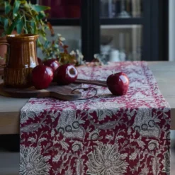 Dante bordslöpare 40x145 cm röd