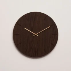 Dark Oak väggklocka 38 cm mörk ek med kopparvisare