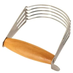 Degblandare med trähandtag