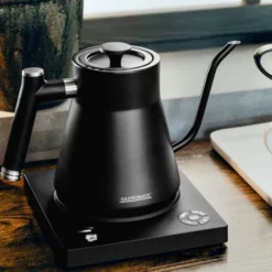 Design Pour Over vattenkokare stål