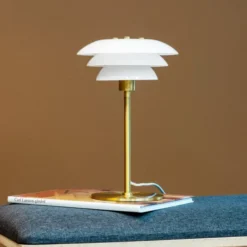 DL20 bordslampa 30 cm opal/mässing