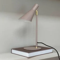 DL12 mini bordslampa 39,5 cm beige/mässing