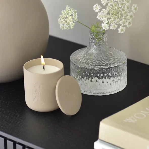 Doftljus i keramik beige (linne)