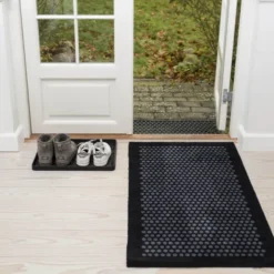 Dot skobricka mellan 48x38x3 cm svart