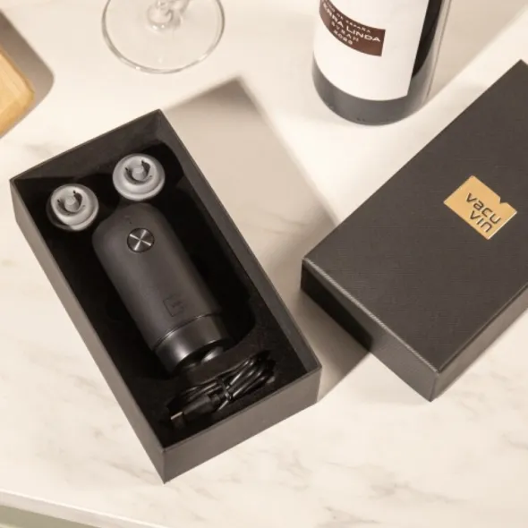 Elektrisk Wine Saver & 2 Stoppers