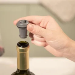 Elektrisk Wine Saver & 2 Stoppers
