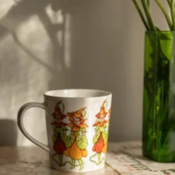Elsa Beskow Nasturtium mugg med handtag 40 cl vit