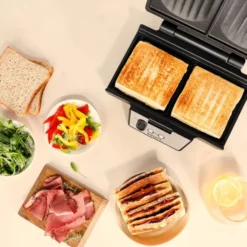FDK Iconic smörgåsgrill 850W stål