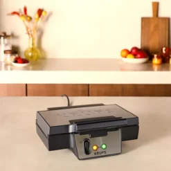 FDK Iconic smörgåsgrill 850W stål