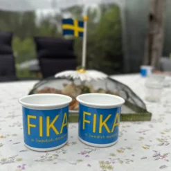 Fika emaljmugg 30 cl Moment blå/gul