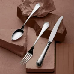Gammal Fransk dessertsked 18,3 cm 830