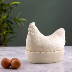Äggförvaring höna 23,4 cm kräm