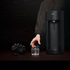 Glassy kolsyremaskin med 1 L glasflaska svart