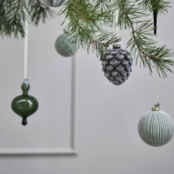 Glosille ornament julkula 14,5 cm grön