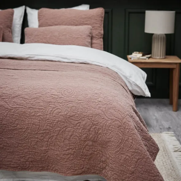 Isabelle överkast 260x240 cm rose tan