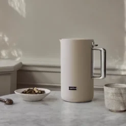 Kettle vattenkokare 1,2 L sand