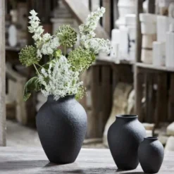 Knabstrup Vas 27 cm Svart