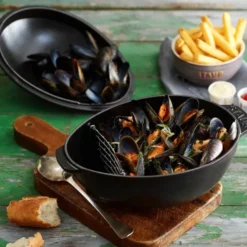 La Cocotte musselgryta 25 cm 2 L Svart