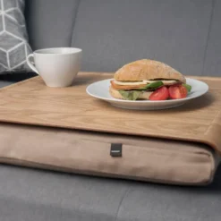 Laptray knäbricka 46x38 cm pilträ/sand