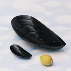 Les Objets Mouleversants Marcel skål S 17,5x7,5 cm Mussla svart