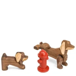 Liten tax träfigur 6 cm valnöt/ask