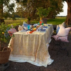 Margerita duk 170x270 cm yellow olive