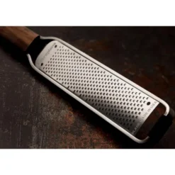 Master zester rivjärn 31 cm valnöt
