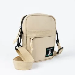 Mumin axelremsväska urban 14x20 cm Mumintrollet beige