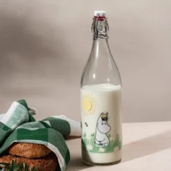 Mumin glasflaska med bygelkork 1 L äng