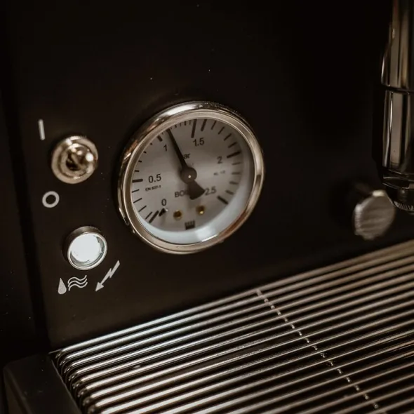 New Cellini Classic Nera Semiproffessionell Manuell Kaffemaskin Svart