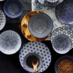 Nippon Blue Assiett 16 cm Dots