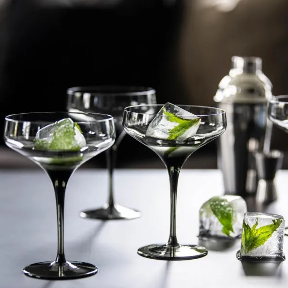 Noir cocktailglas / champagneskål 35 cl svart