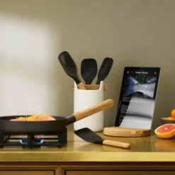 Nordic Kitchen Stekspade Ek