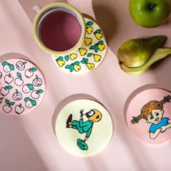 Pippi glasunderlägg Frukter 4-pack rosa/gul