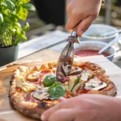 Pizzaskärare 25 cm akacia
